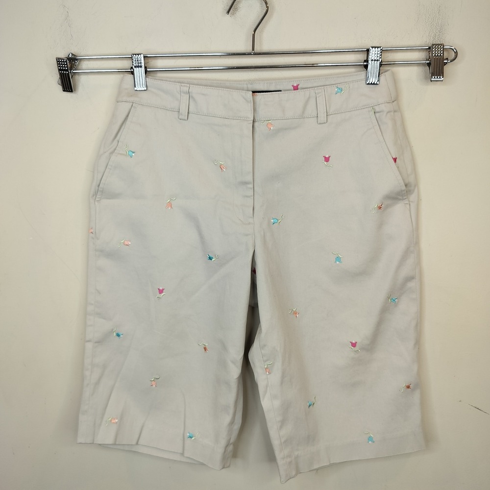 Briggs Floral Embroidered Chino Shorts 8P Petite Preppy Khaki Cotton